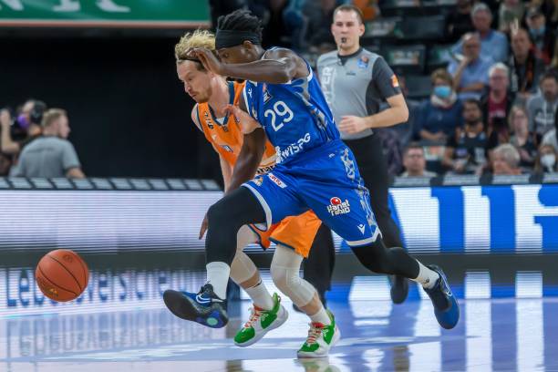 次关键抄截 次关键抄截