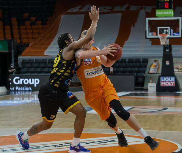 们对抗湖人 们对抗湖人